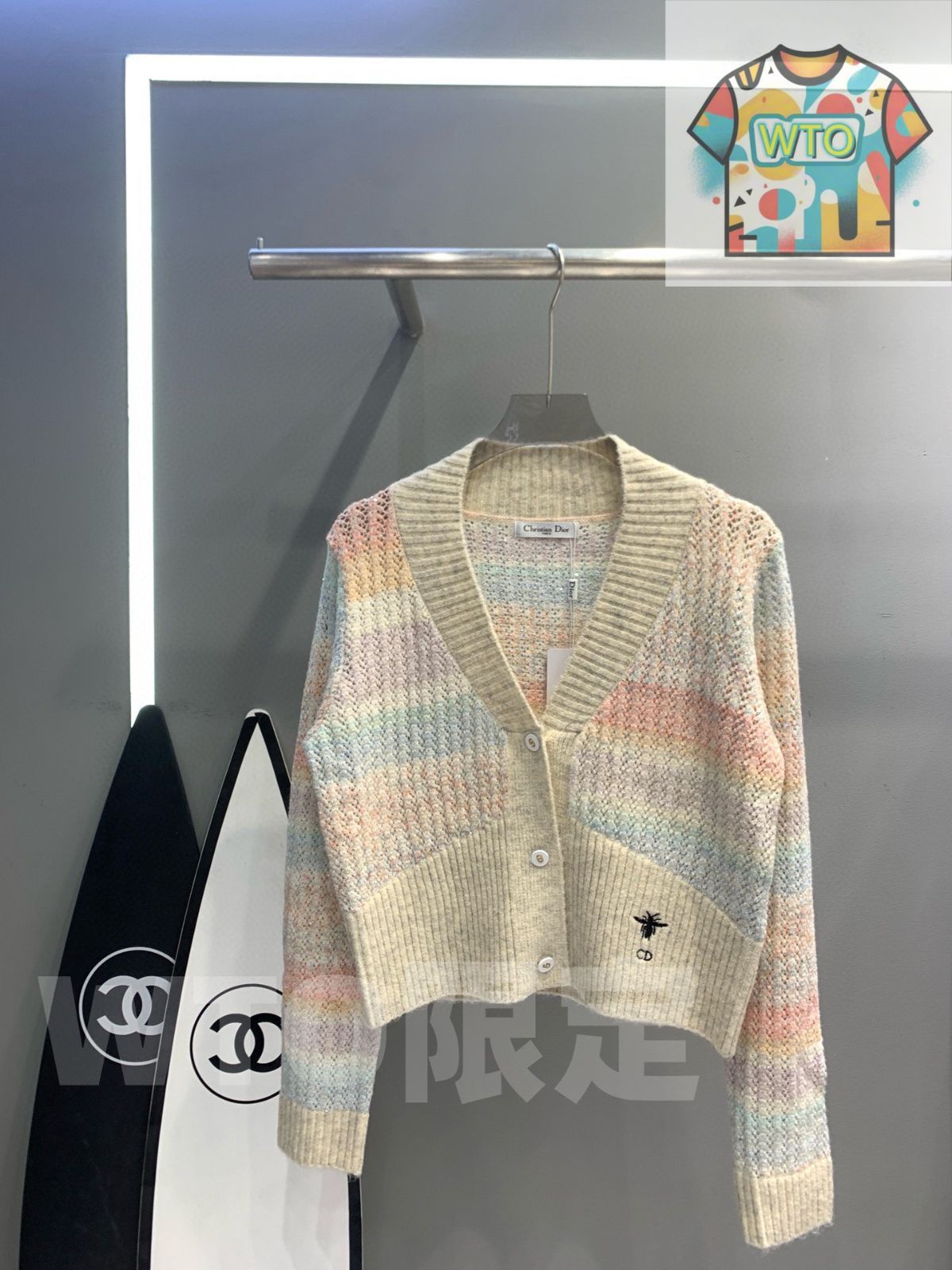 WTO通販 Dior レディース Vネック カーディガン ビー刺繍 ヤーン フリーサイズ -WTO輸入-OYO11