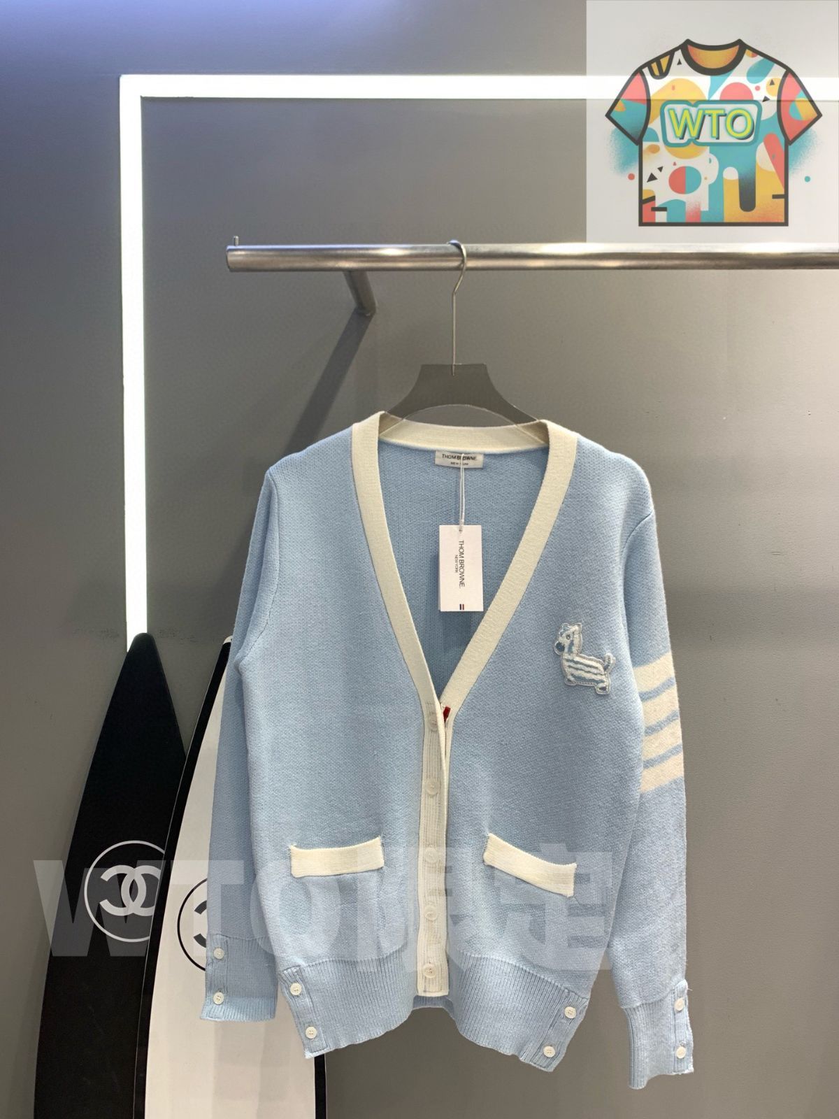 Thom Browne レディース Vネック カーディガン 刺繍ドッグ ストライプ ブルー フリーサイズ