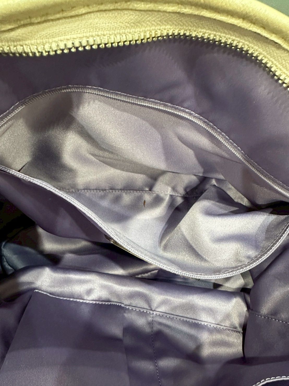 パンチングレザー