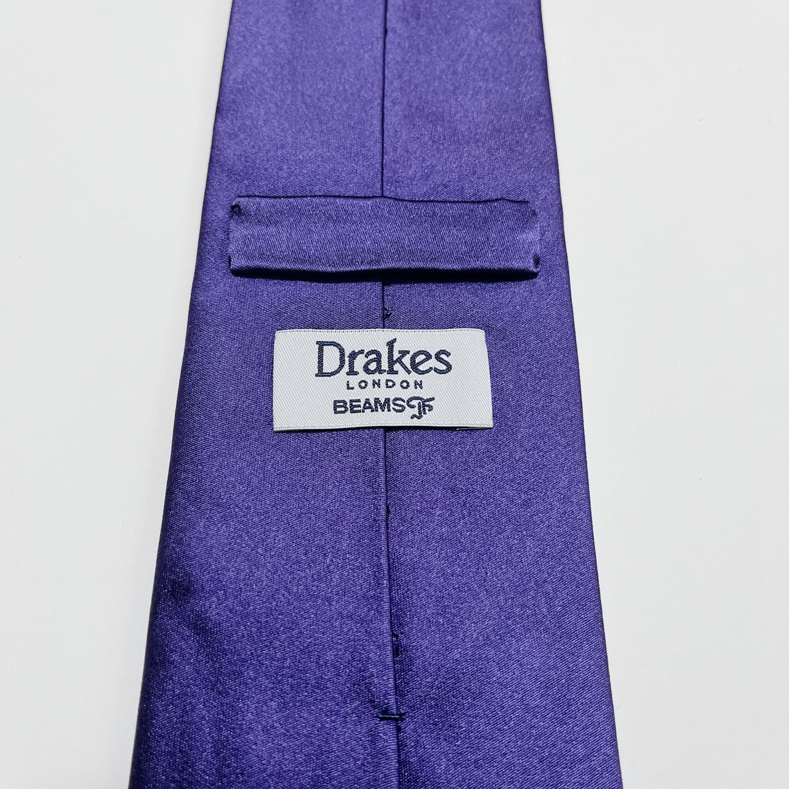 美品 ドレイクス ネクタイ ハイブランド ソリッドタイ 無地 光沢 希少