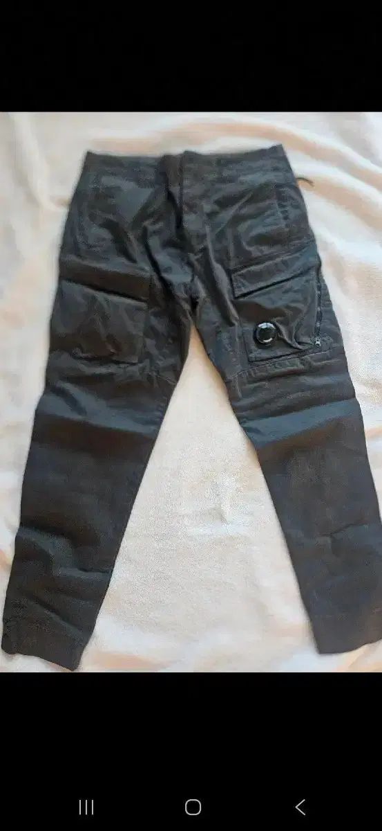 C.P. COMPANY シーピーカンパニー ズボン パンツ 実際に着用3回 百貨店 ハングルタグ 32-33