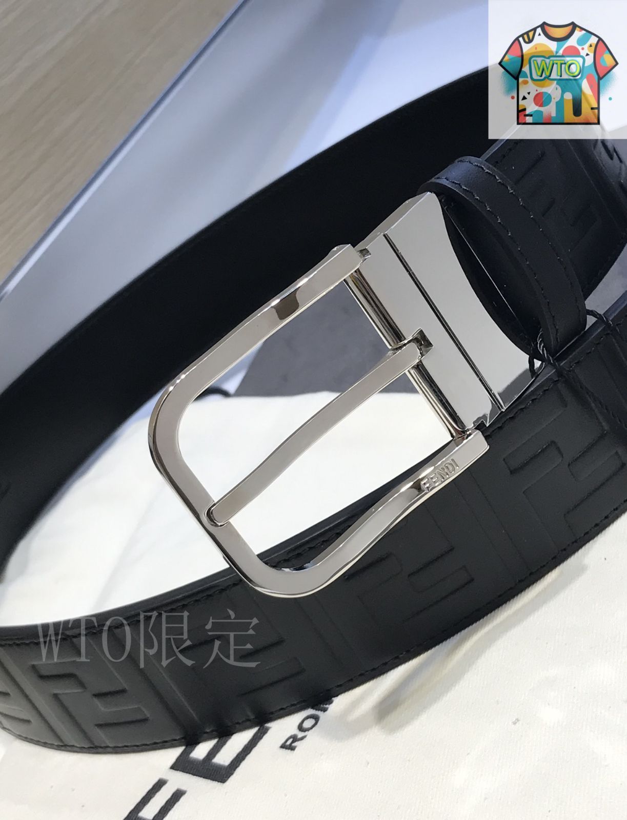 今日 Fendi フェンディ ロゴデザインベルト