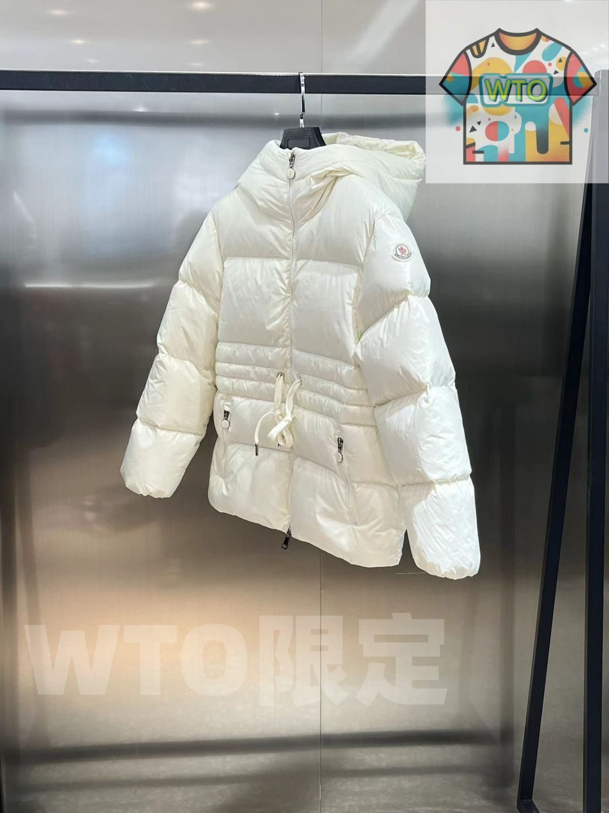 MONCLERモンクレール 白い女性用短いダウンジャケット｜WTO通販｜