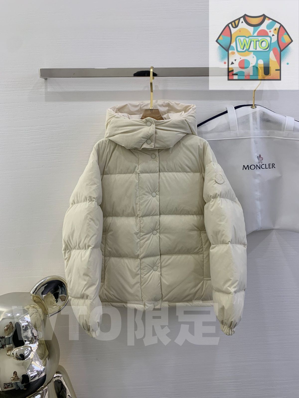 MONCLERモンクレール レディース 短い植絨の穴 ｜WTO通販｜ -WTO輸入-BWV31