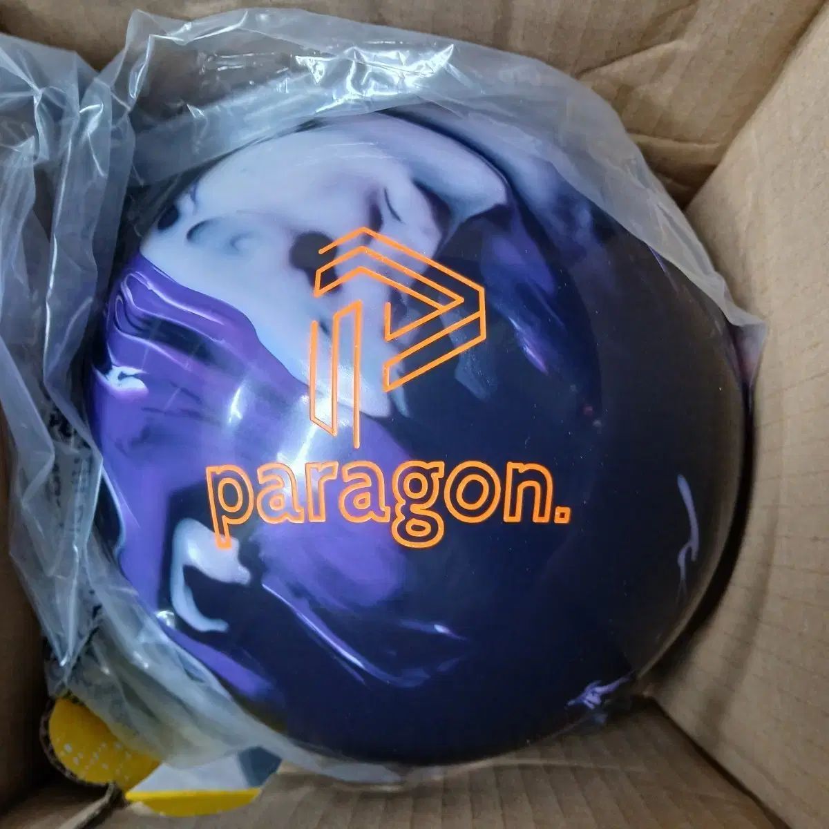 トラック パラゴン バトル 15パウンド ボーリング 公式球