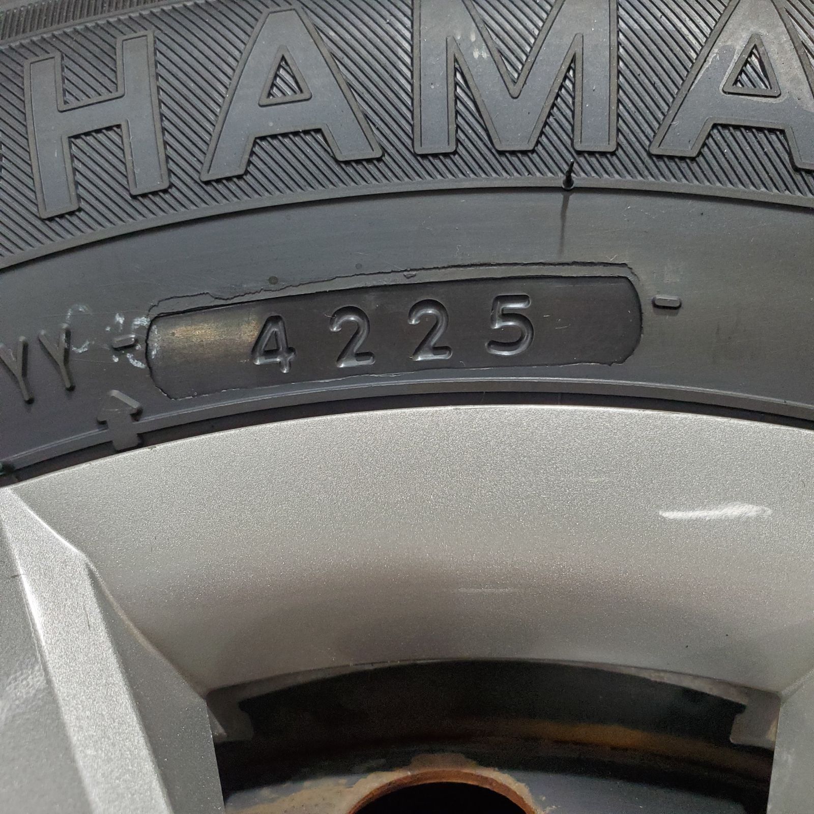  25年製 タイヤ 145 80 R 12 78 N LT ヨコハマ SY 01 ダイハツ ハイゼット スタッドレスタイヤ 冬タイヤ 1180 12インチ以下 タイヤ ホイールセット