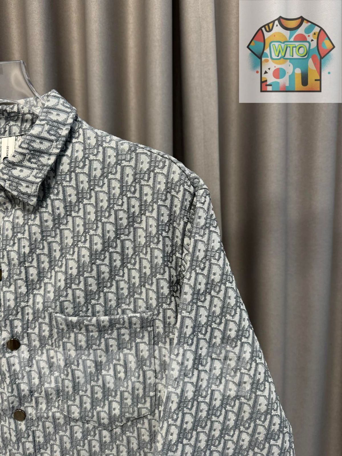 の新モデル 満遍にプリントされたモノグラム柄の柄あしらいジャケット