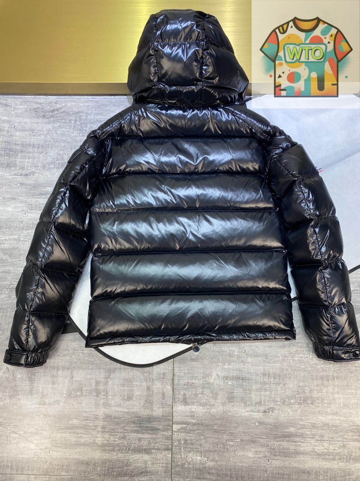 モンクレール ダウンジャケット｜