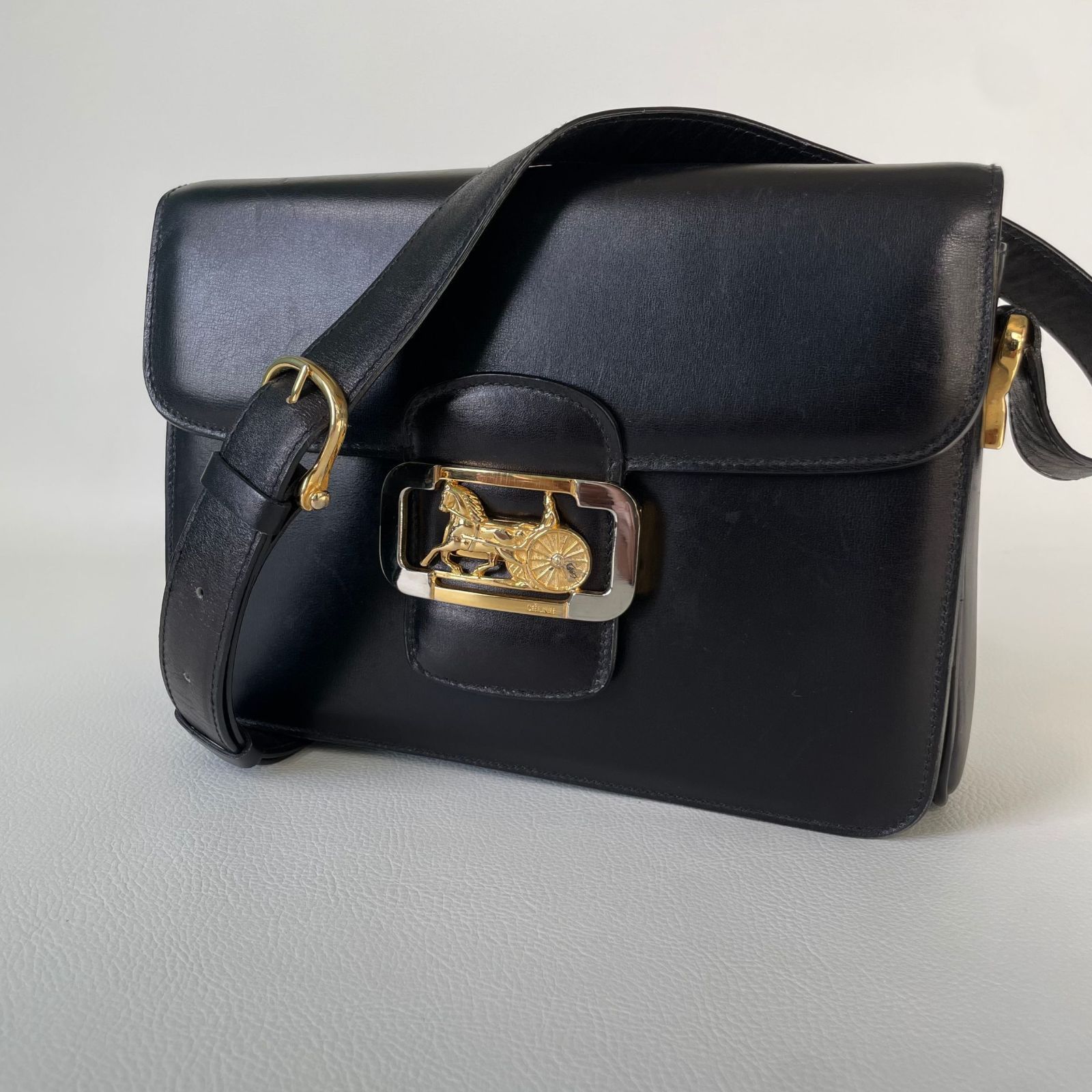 極美品/希少モデル】 CELINE セリーヌ 馬車金具 ホースキャリッジ