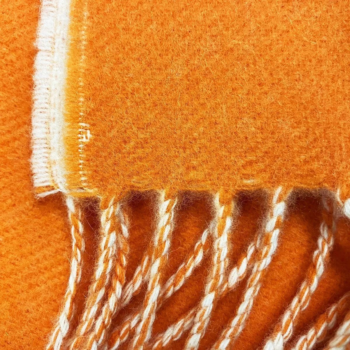 マフラー オレンジ