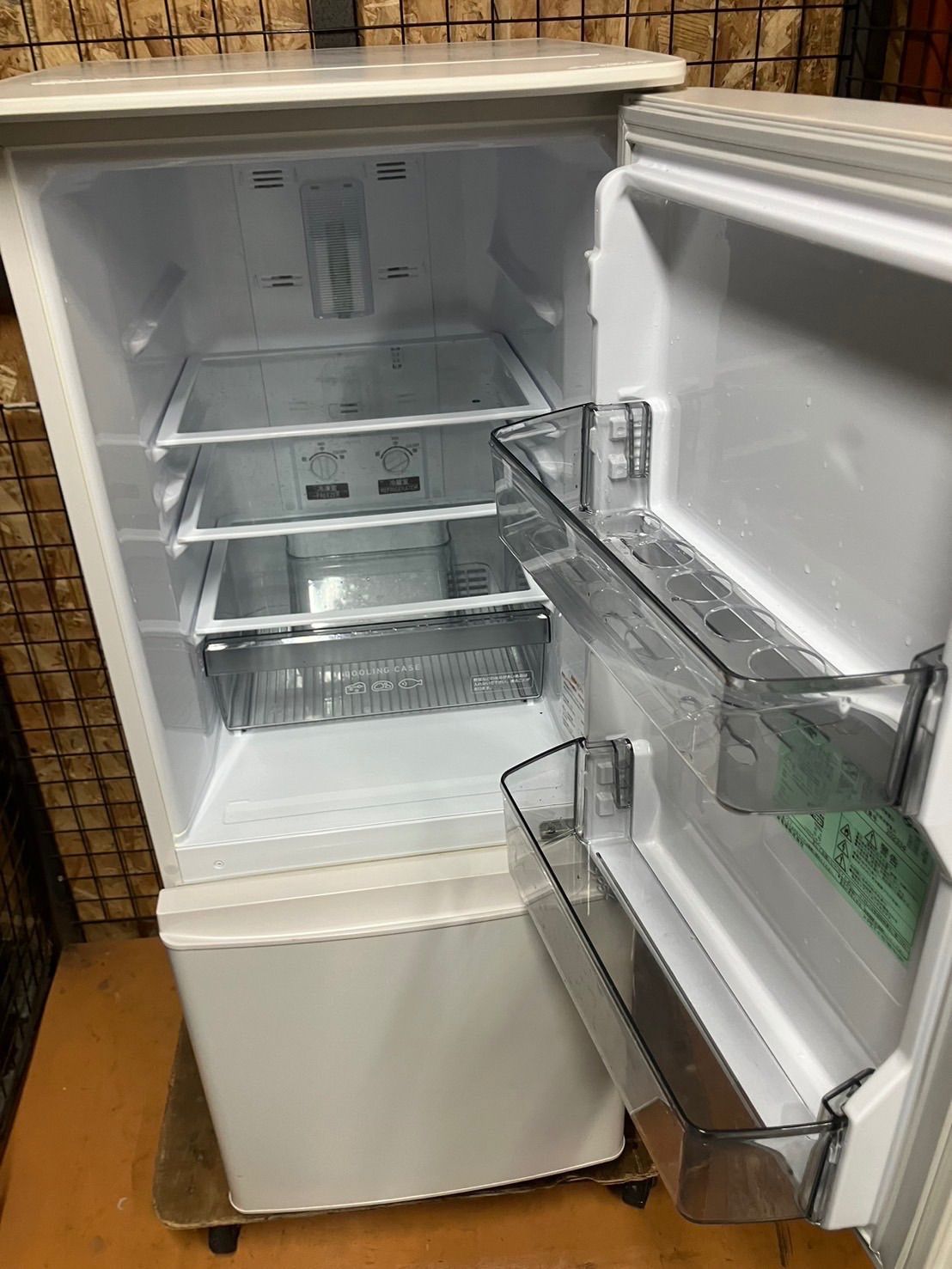 #冷蔵庫#2ドア#146リットル #三菱製品、幅480高さ120奥行き60 冷蔵庫#2ドア#146リットル #三菱製品、幅480高さ120奥行き60 冷蔵庫 146