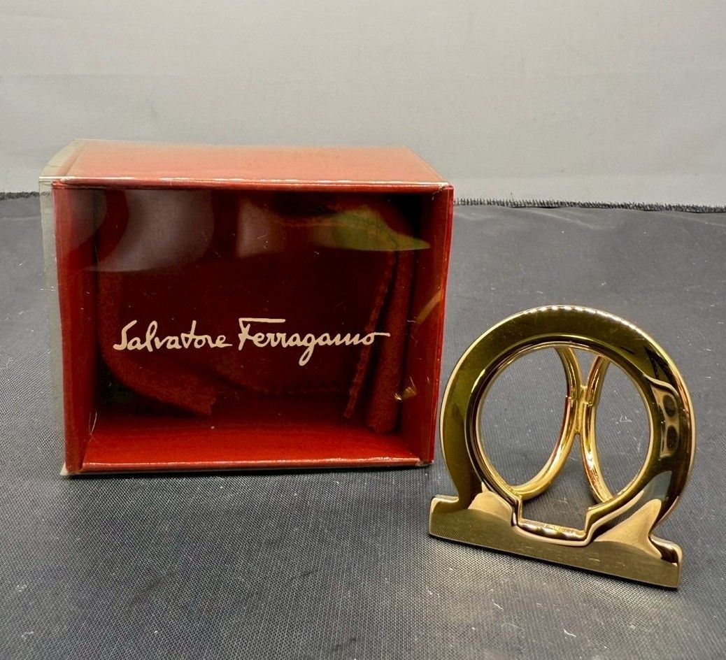 サルヴァトーレフェラガモ スカーフリング ガンチーニ B25100947