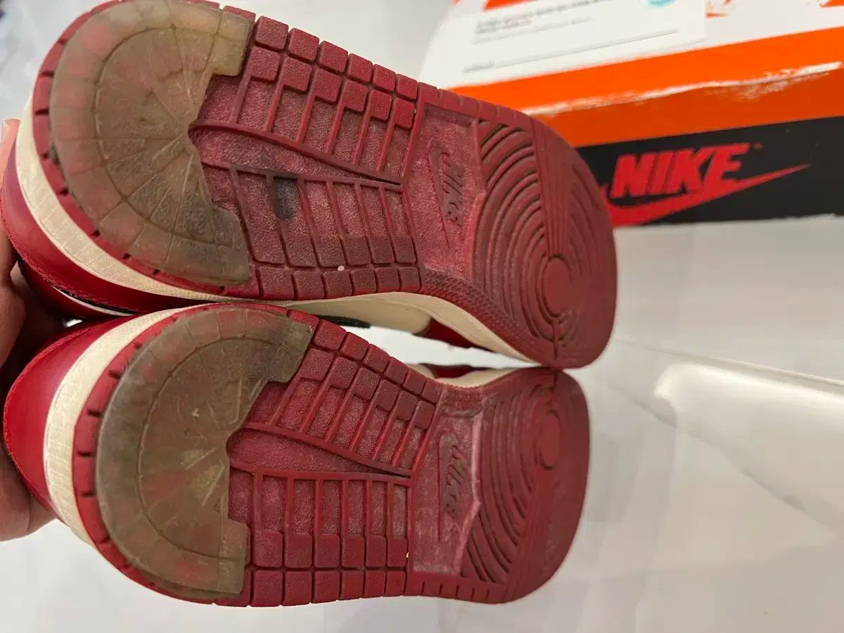  エア ジョーダン1 レトロ ハイ OG シカゴ 2025 GS 245 mm シューズ(男性用) バスケットボール