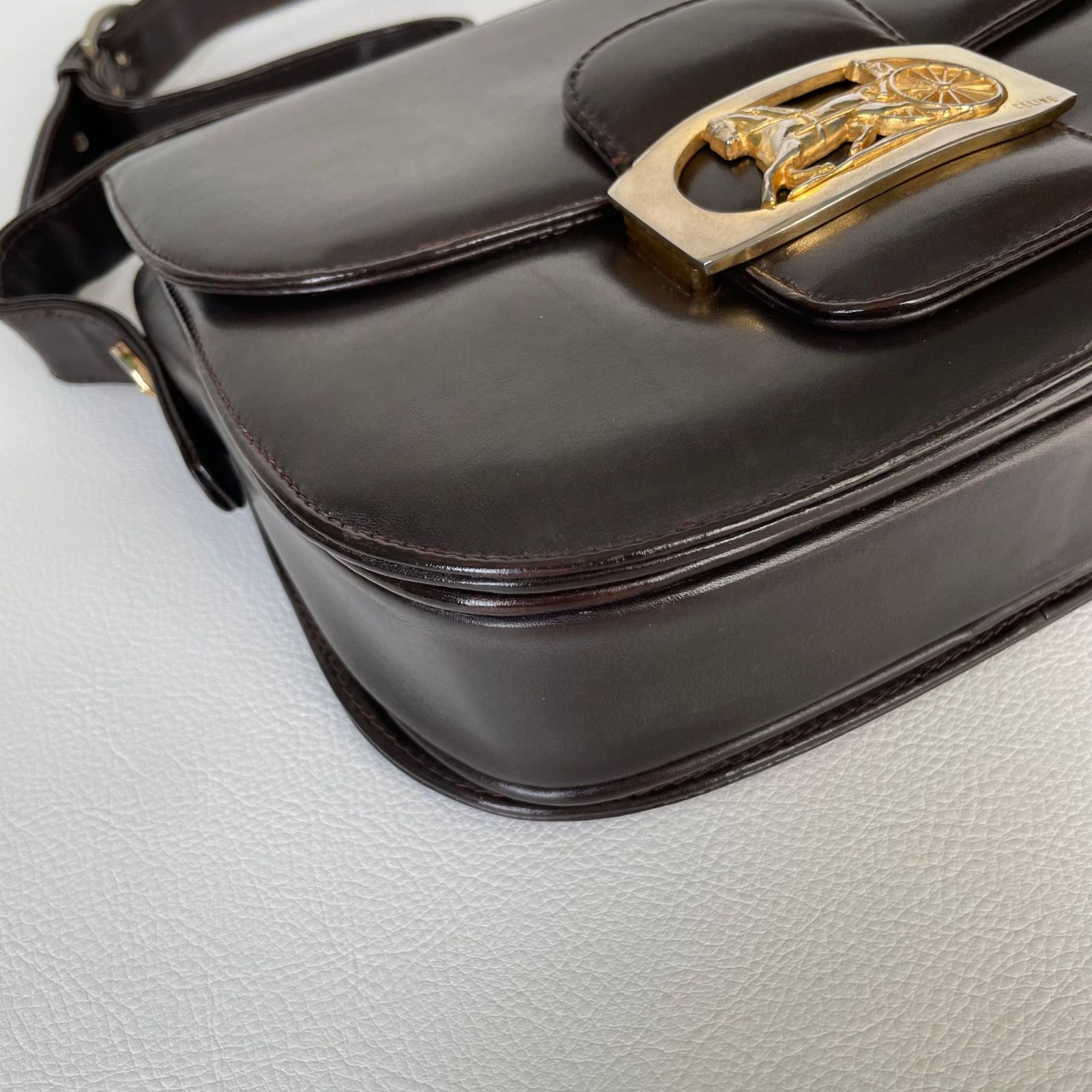 希少モデル】CELINE セリーヌ 馬車 ホースキャリッジ 車輪金具