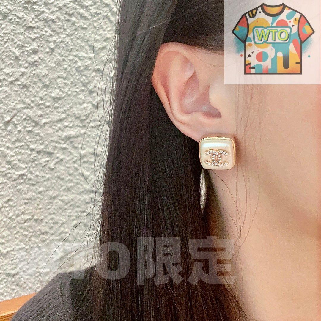  WTO通販 Chanel ヴィンテージ ダブル C ピアス 在庫 価格 WTO輸入 QRM 23 イヤリング ノンホールピアス アクセサリー