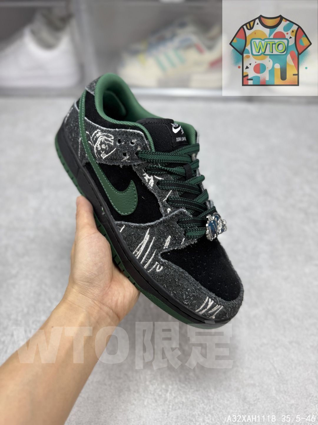 ゼアスケートボード × ナイキ SB ダンク ロー プロ アンスラサイト アンド ゴージグリーンHF7743-001-WTO輸入1