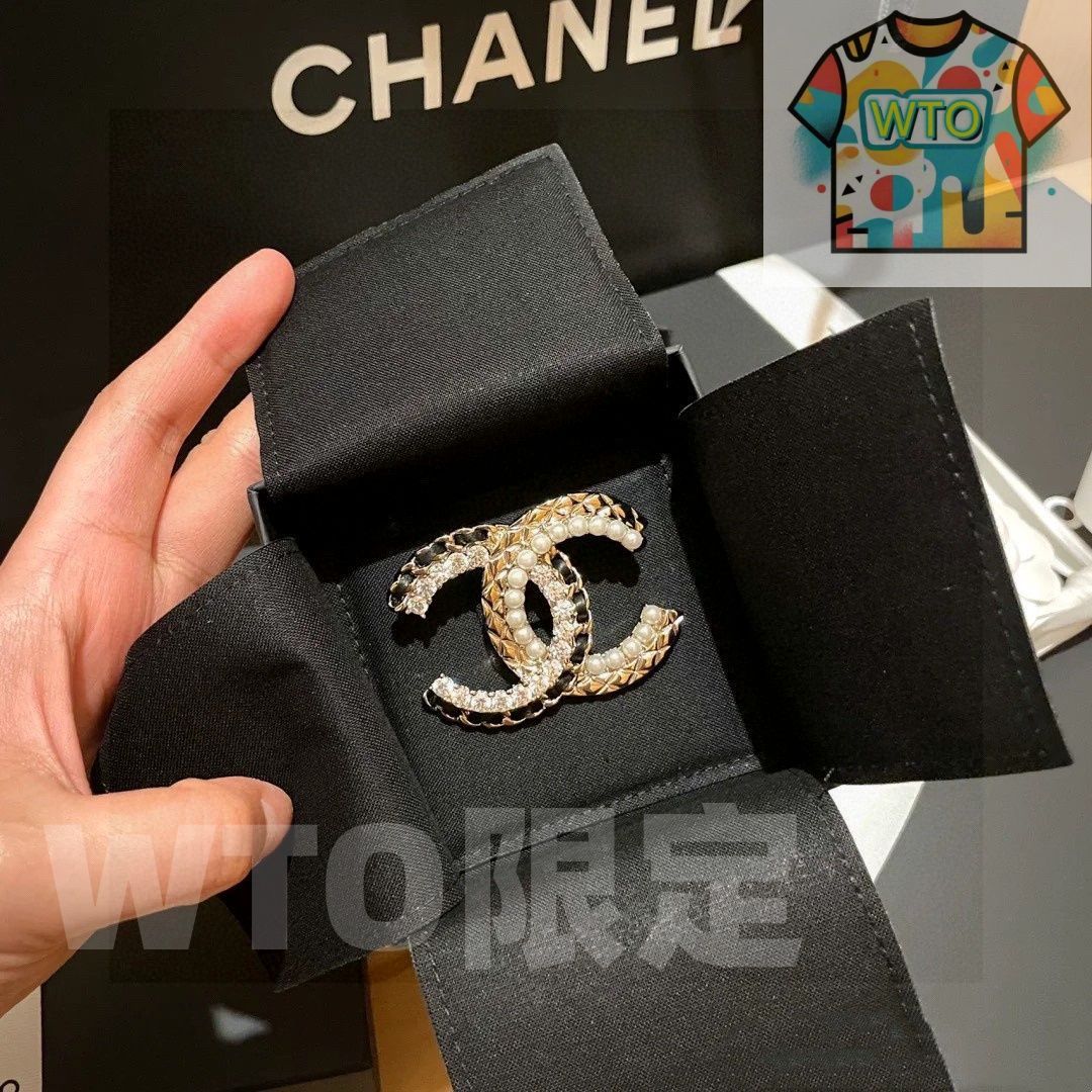 専売店新入荷 スモールサイズブローチ