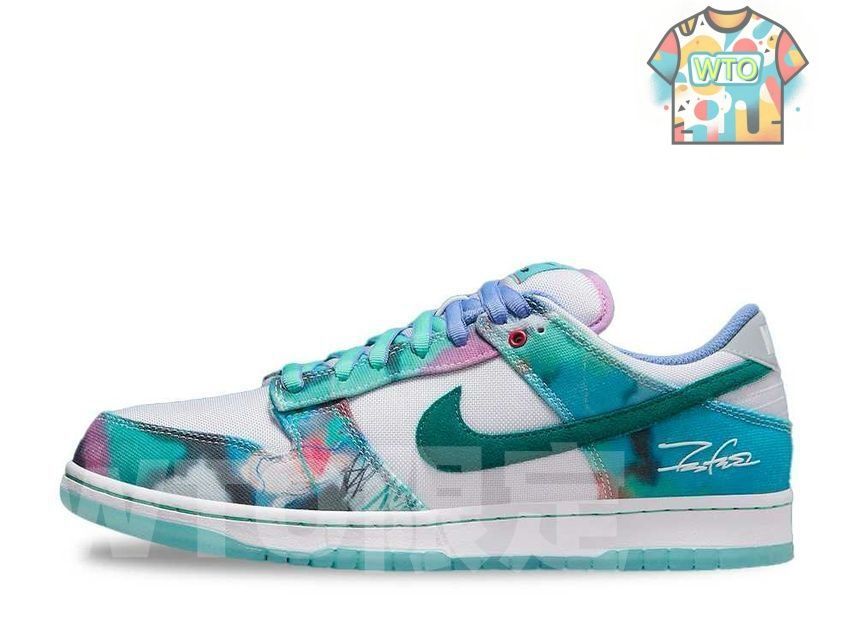 フューチュラ × ナイキ SB ダンク ロー ホワイト アンド ジオードティールHF6061-400