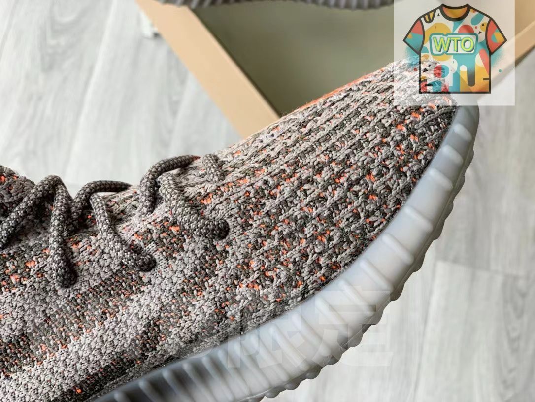 adidas YEEZYBoost350V2Beluga