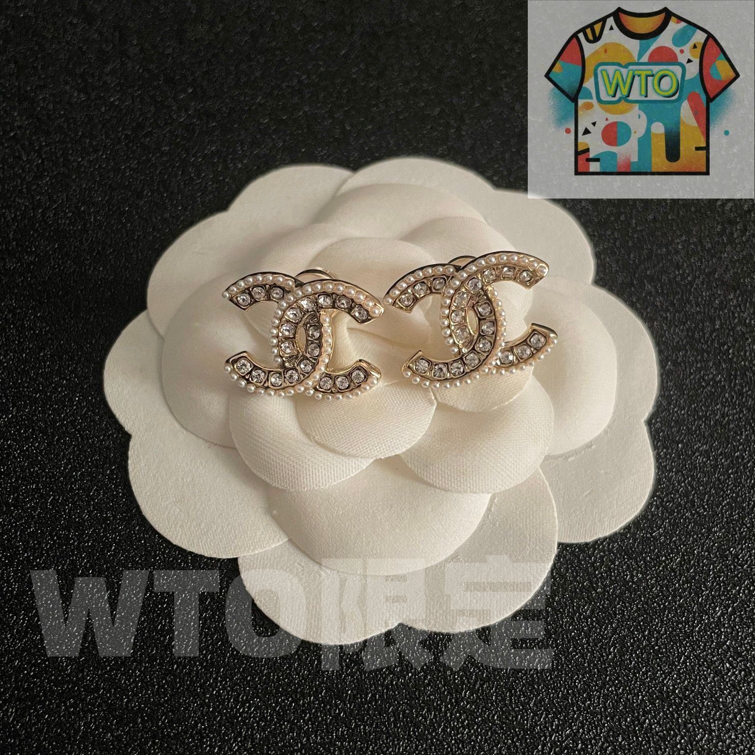 アルファベットピアス で