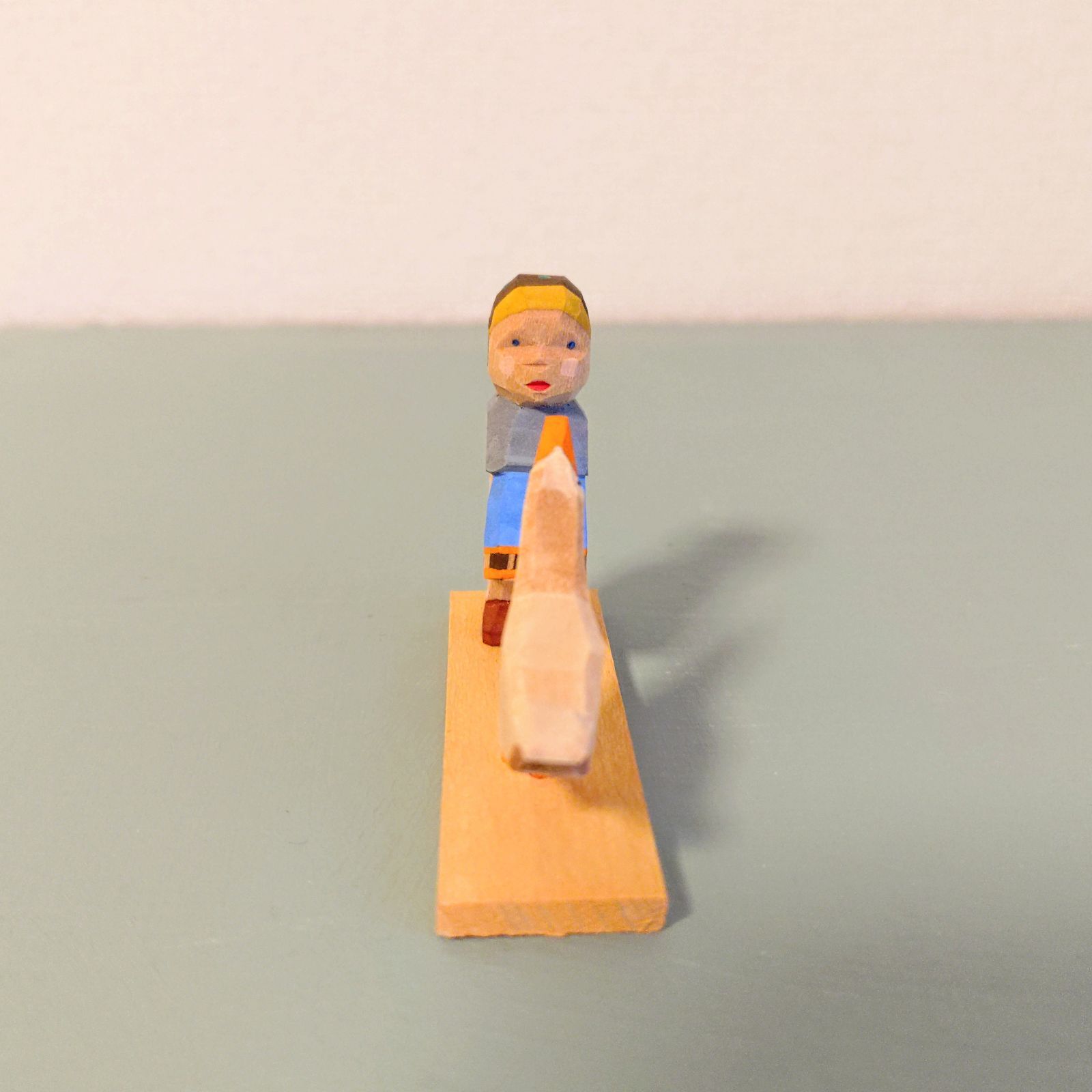 再入荷 ガチョウの前で人形を持つ少女 ドイツ木工芸品 ヘルビッヒ工房