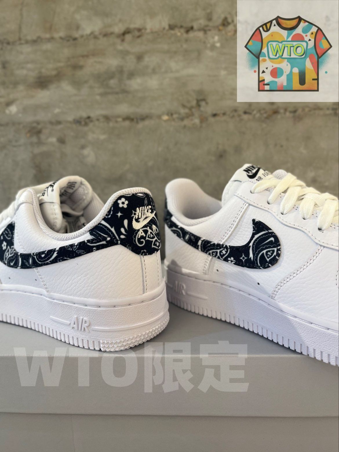 ペイズリー 男女兼用のスポーツシューズ