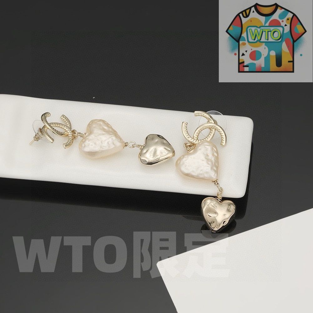 浅金色ハート型イヤリング