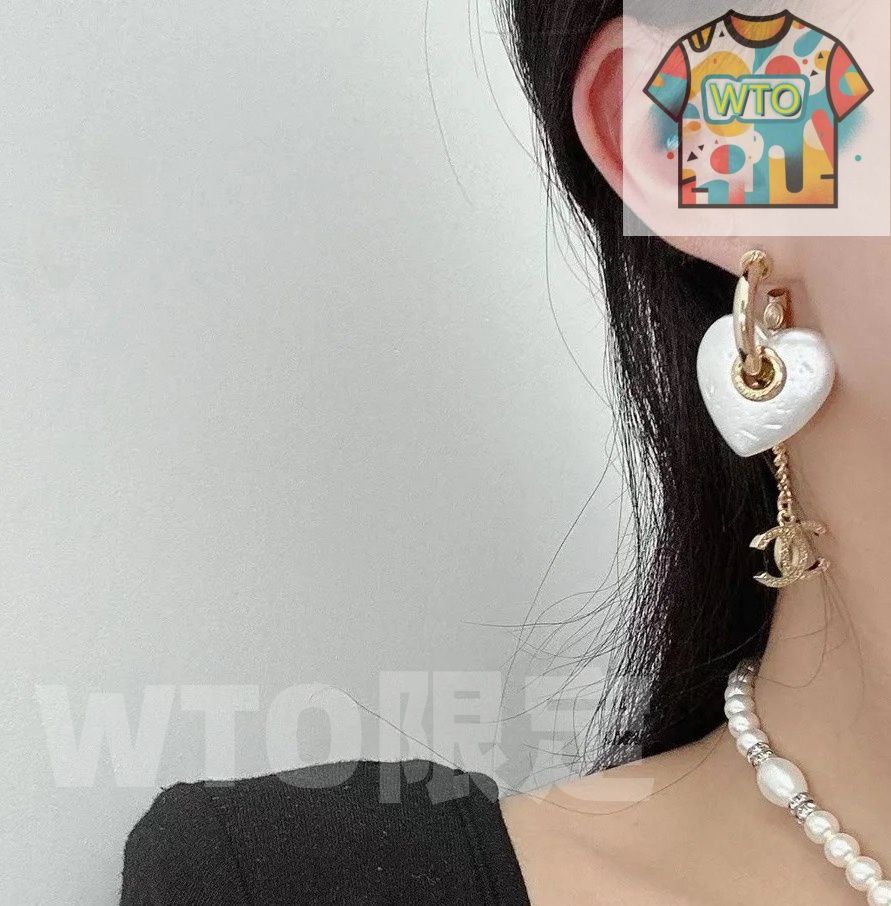  WTO通販 Chanel シャネル 浅金色ハート型イヤリング 最新潮流に追いつく早春モデル WTO輸入 HVW 41 イヤリング ノンホールピアス アクセサリー