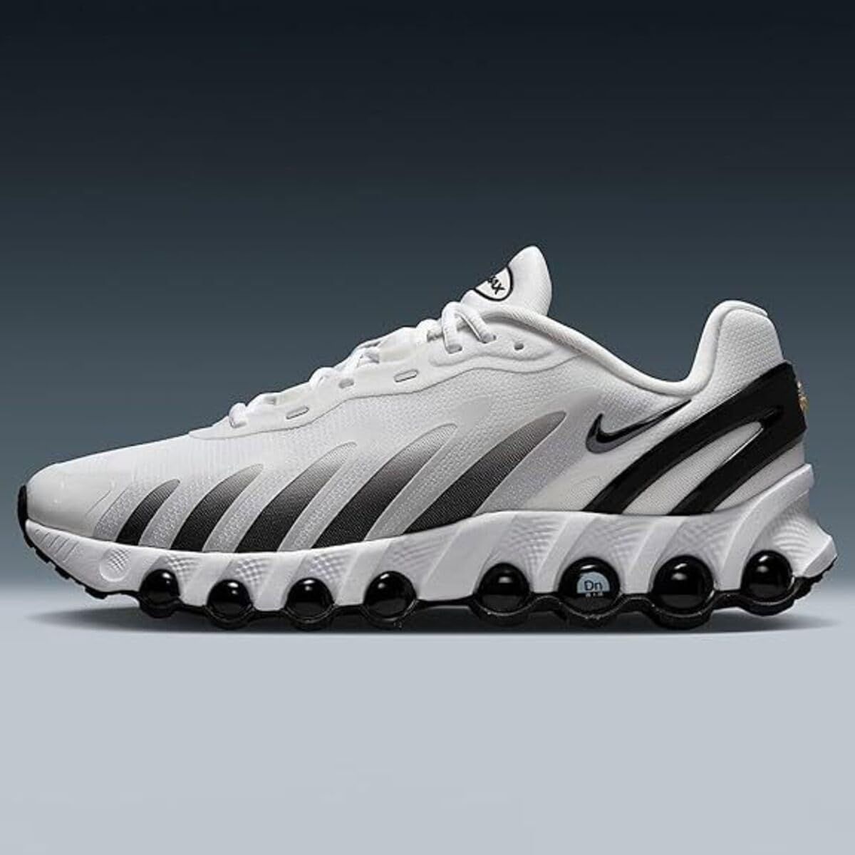 ナイキ エア マックス DN 8 AIR MAX ホワイト ブラック FQ 7860-100 26.5 cm