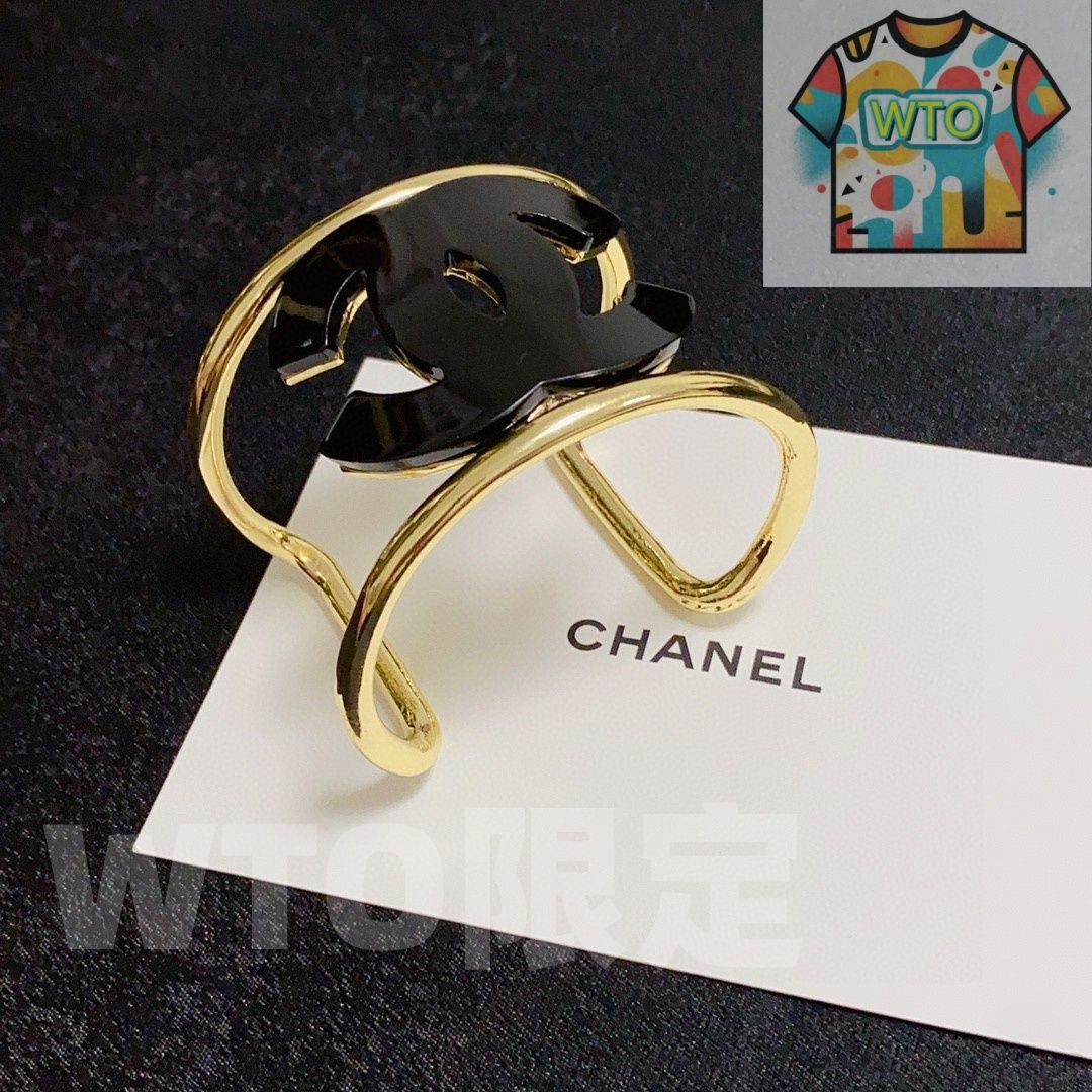  今日 CHANEL 高品質幅広ブレスレット 在庫 価格 イヤリング ノンホールピアス アクセサリー