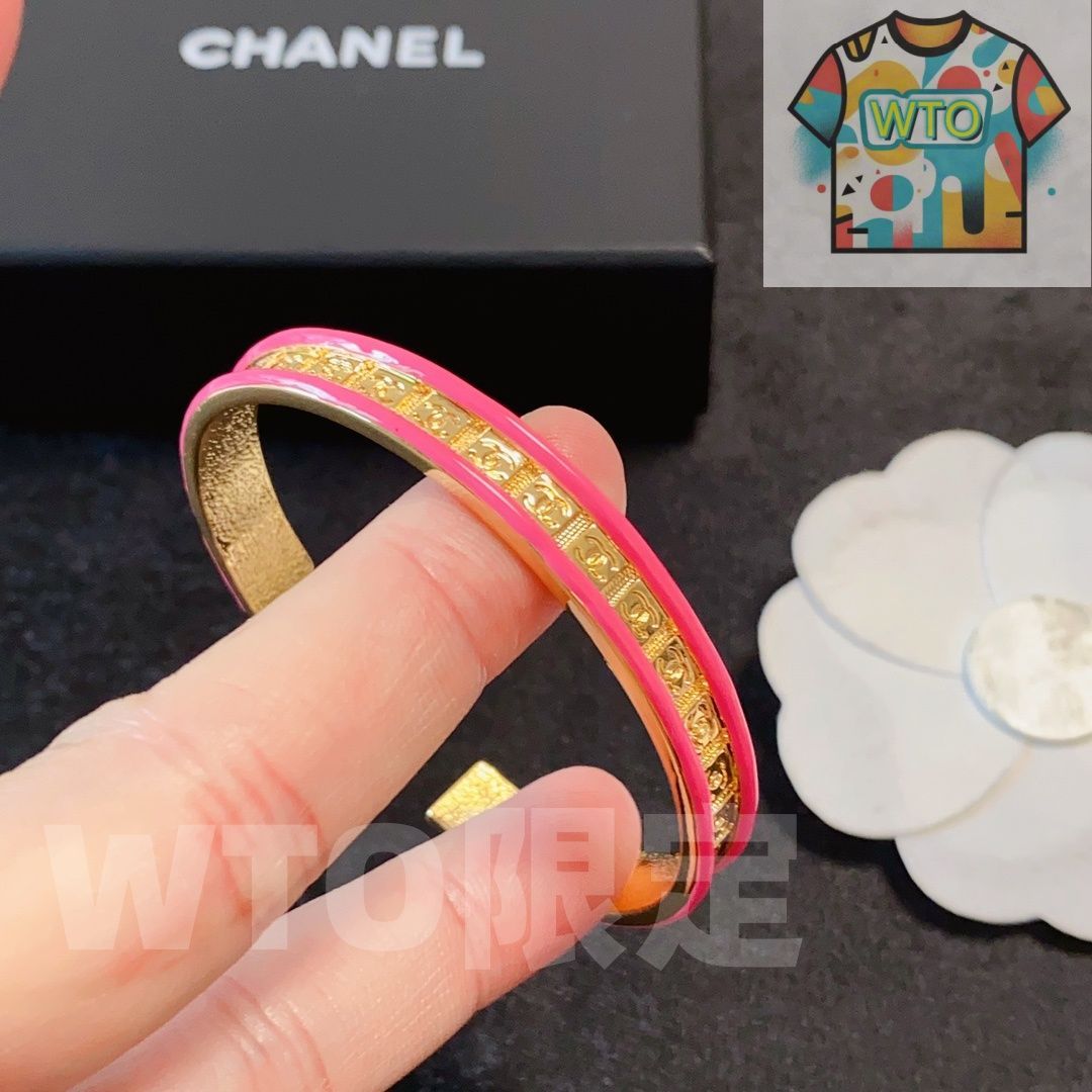  WTO通販 CHANEL 新ダブル C ロゴ ドラゴンフルーツ ブレスレット 在庫 価格 WTO輸入 EYJ 31 イヤリング ノンホールピアス アクセサリー