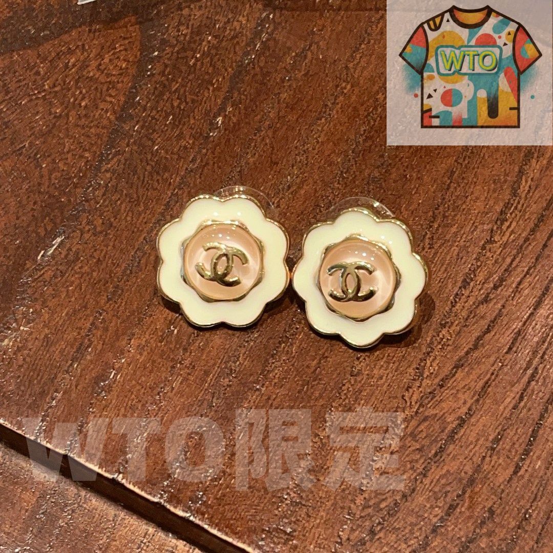  WTO通販 Chanel シャネル ヴィンテージ ダブル C イヤリング WTO輸入 EUE 67 イヤリング ノンホールピアス アクセサリー