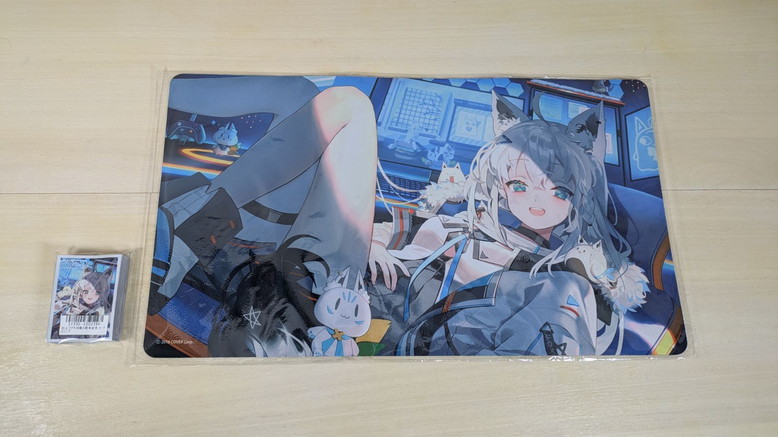 大野41-2-1110 白上フブキ 4周年記念 ラバーマット カードスリーブセット