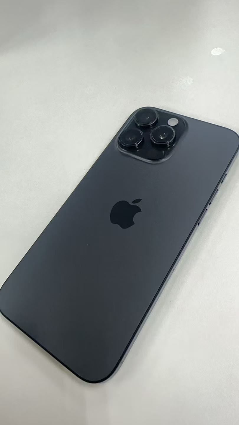 【美品】Apple iPhone 16 Pro max 256gb 美品 iPhone 16 Pro Max 256GB ソフトバンク版SIMフリー 0 Pro iPhone