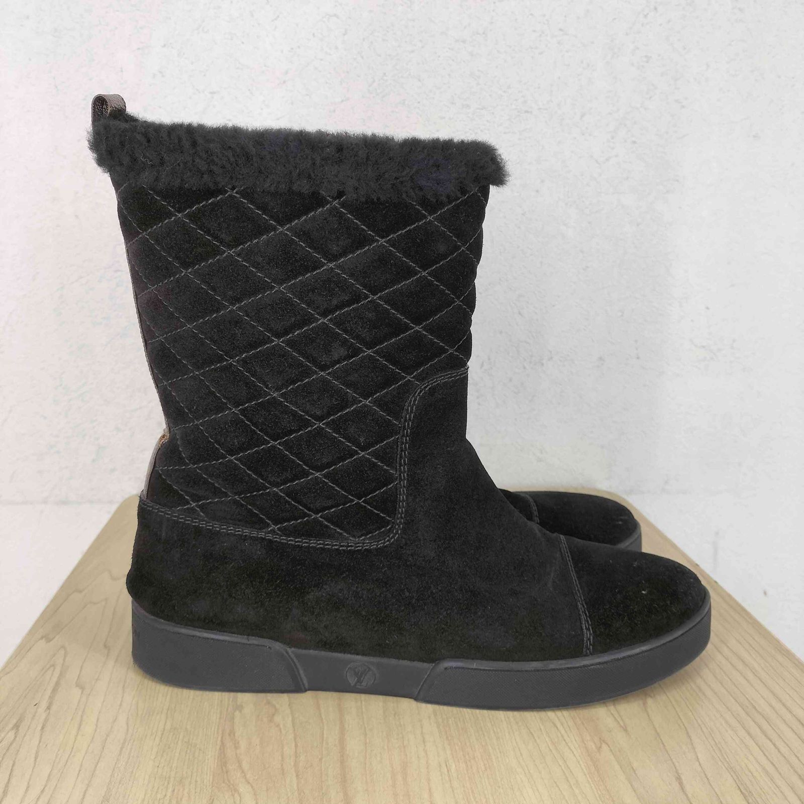 ルイヴィトン LOUIS VUITTON バックモノグラムライン キルティング ムートンブーツ レディース 40