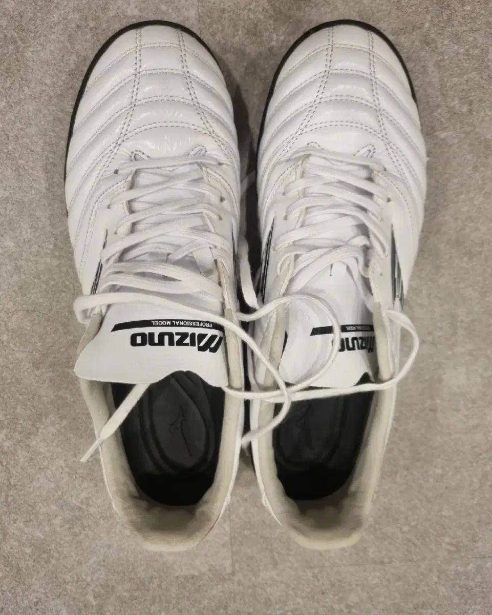 ミズノ モレリア NEO4 プロ AS 255