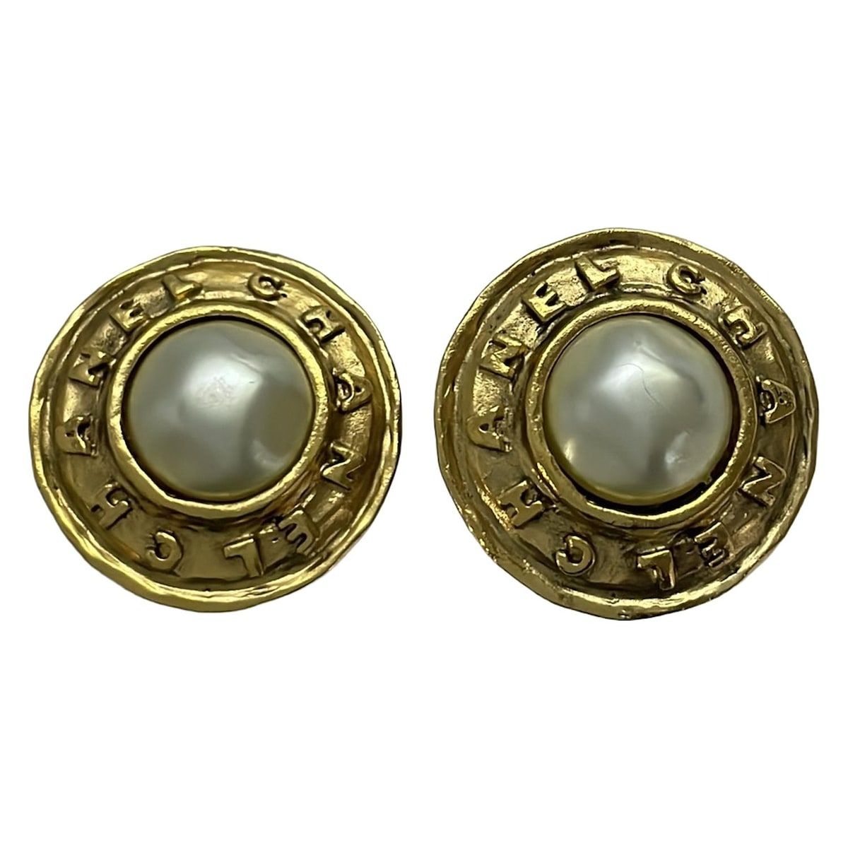 CHANEL シャネル イヤリング - アイボリー×ゴールド