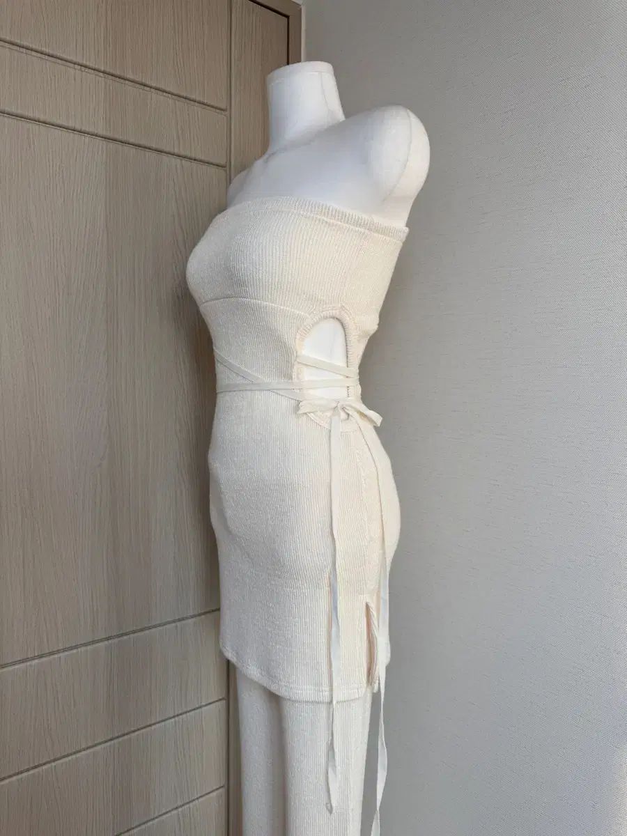 チューブトップ ONE