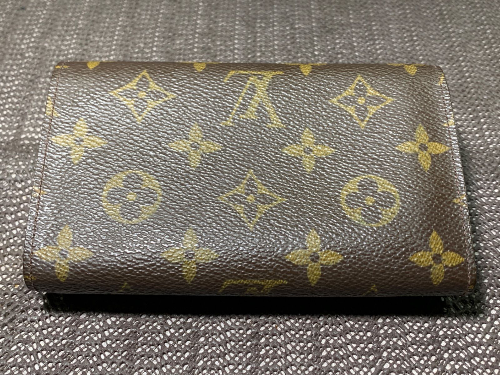 LOUIS VUITTON ルイヴィトン 二つ折り財布 ポルト モネビエトレゾール モノグラム