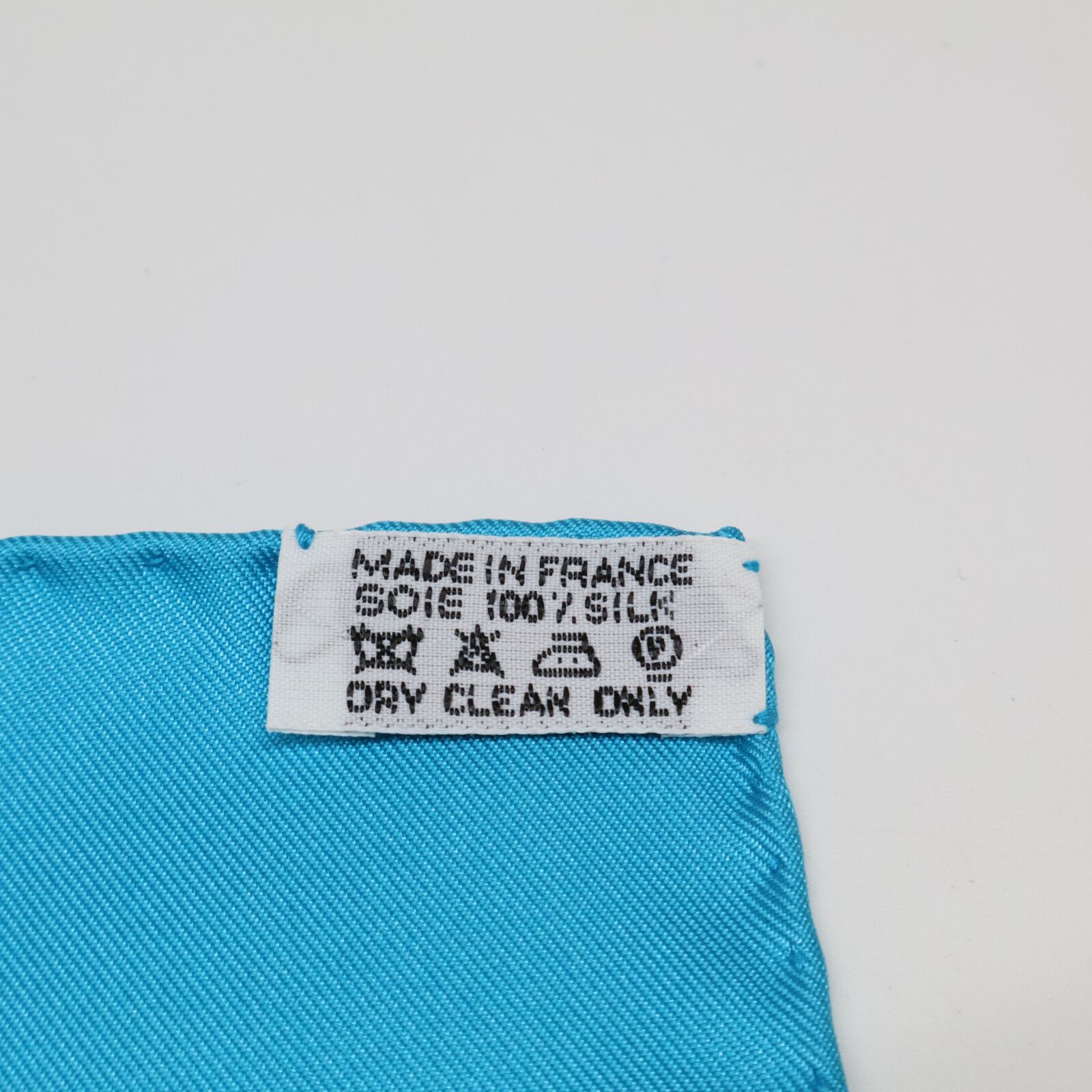 CONTRE-COURANT 鯉の滝登り