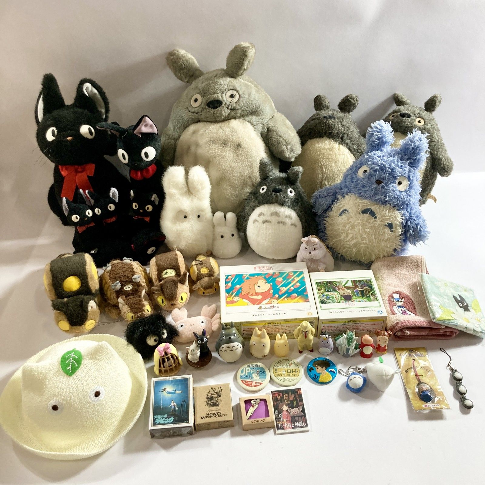 スタジオジブリ キャラクター 40点 まとめ商品 となりのトトロ 魔女の宅急便 崖の上のポニョ など ぬいぐるみ 雑貨 3.3kg