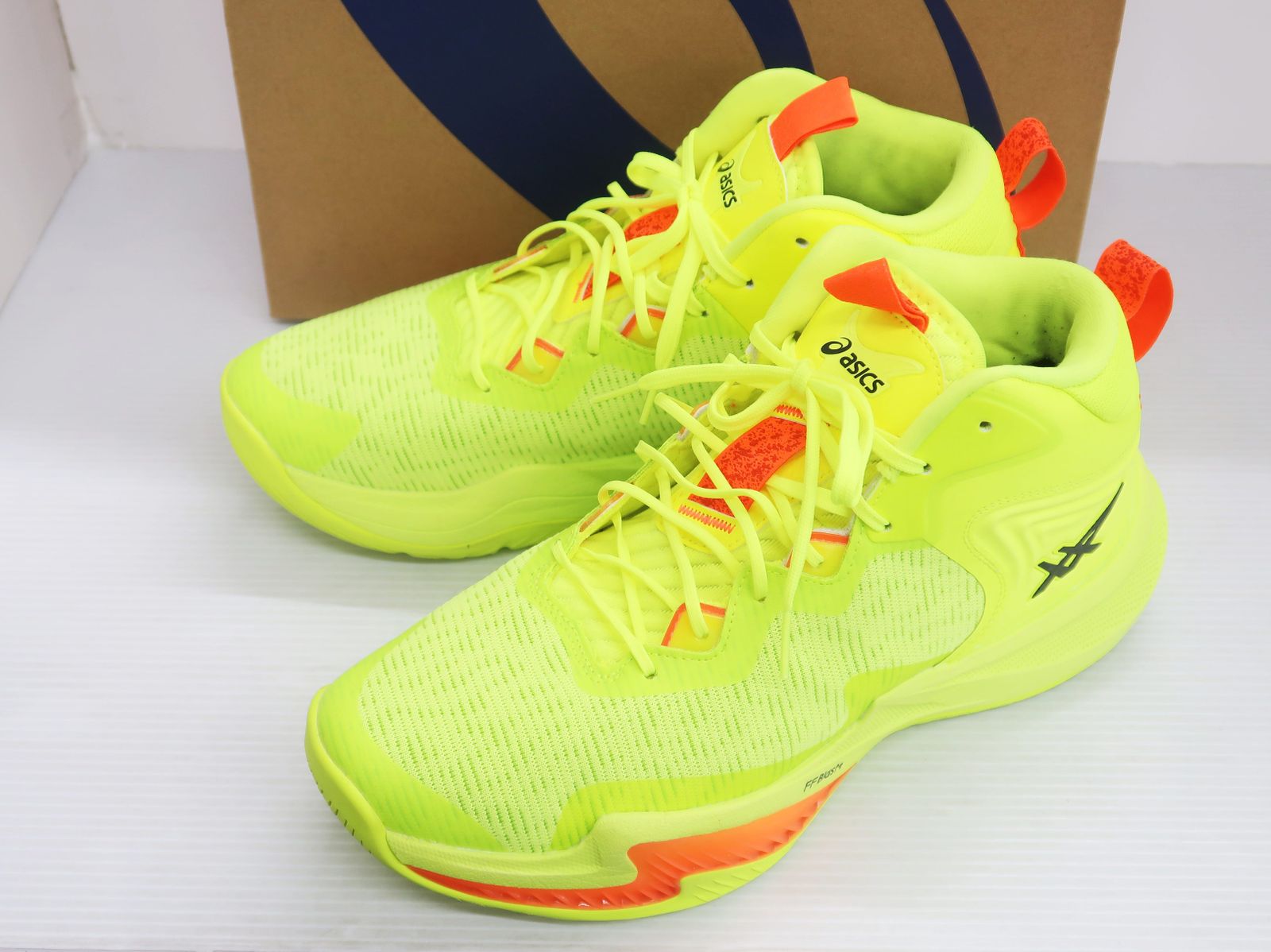 asics アシックス NOVA SURGE 3 PARIS ノヴァサージ 3 パリ 1061A049 バスケットボール シューズ 28cm