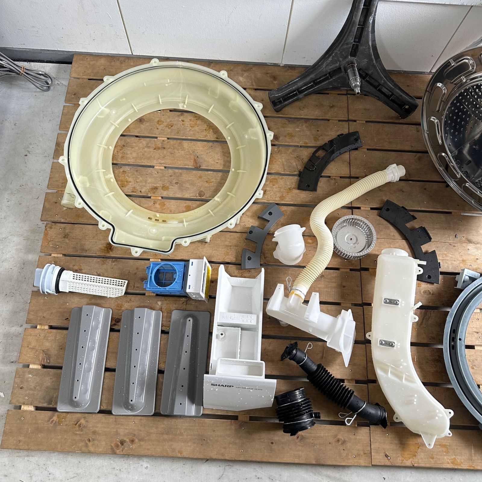 SHARP ES-S7G-WR 2022年製 ドラム式洗濯機 分解洗浄 - メルカリ