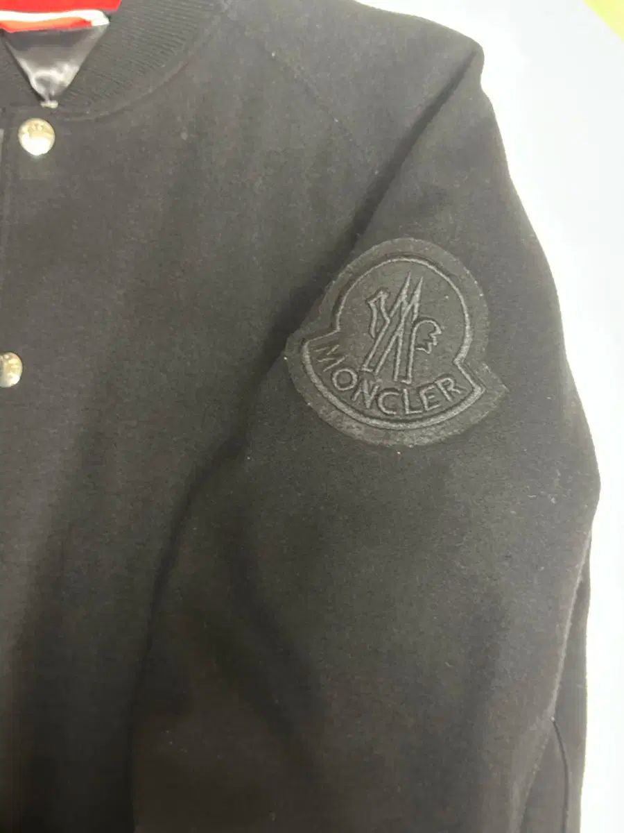 3 モンクレール ジニ JINNI パデッド ブルゾン ジャケット