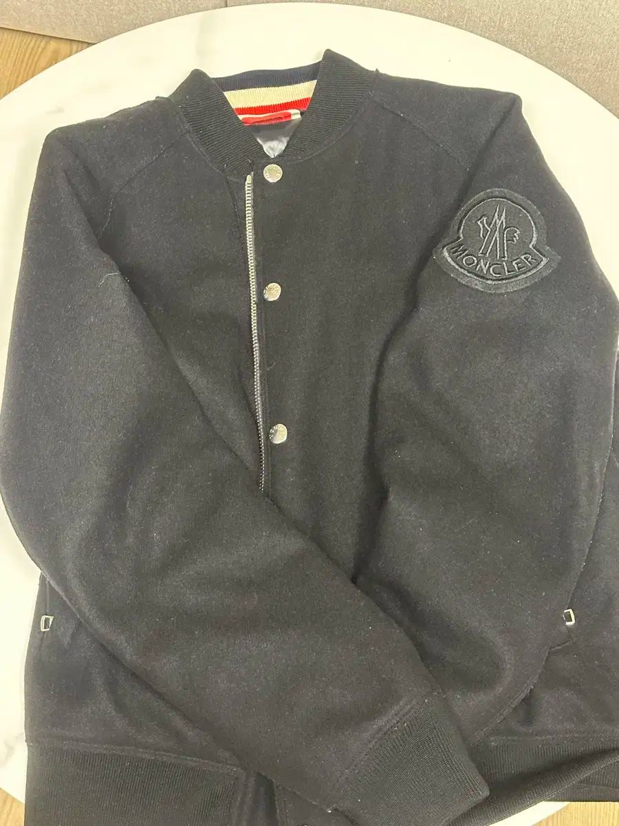 3 モンクレール ジニ JINNI パデッド ブルゾン ジャケット