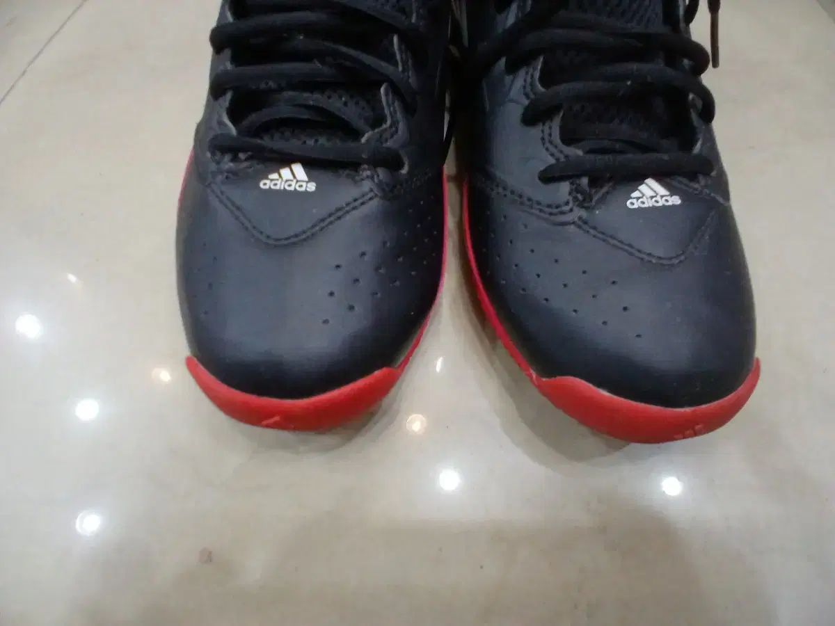 バスケシューズ