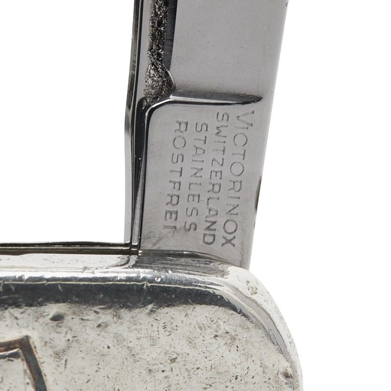 ティファニー ビクトリノックス ナイフ ハサミ ヤスリ マルチツール