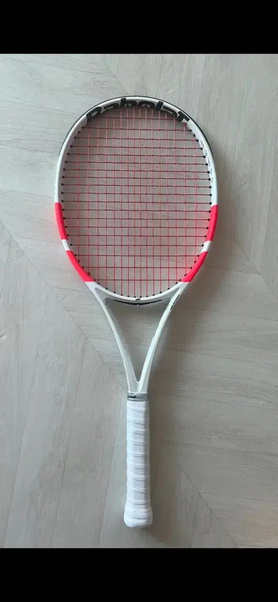 BabolaT バボラ ピュア ストライク 4世代