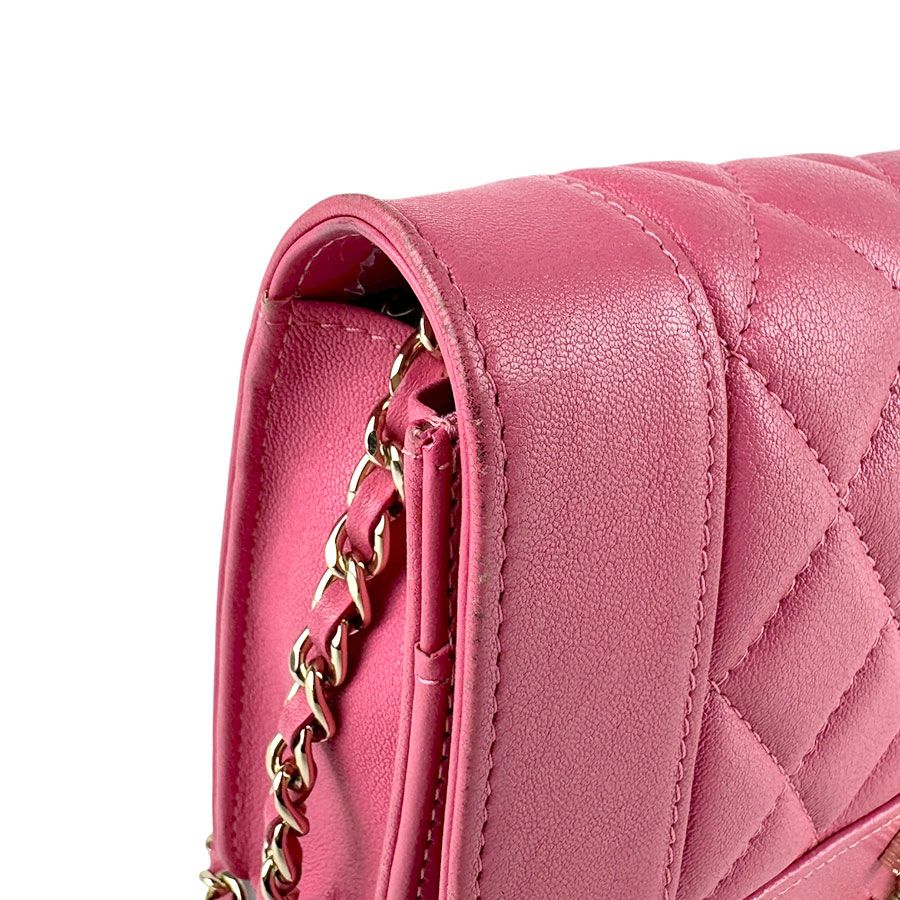 CHANEL チェーンウォレット