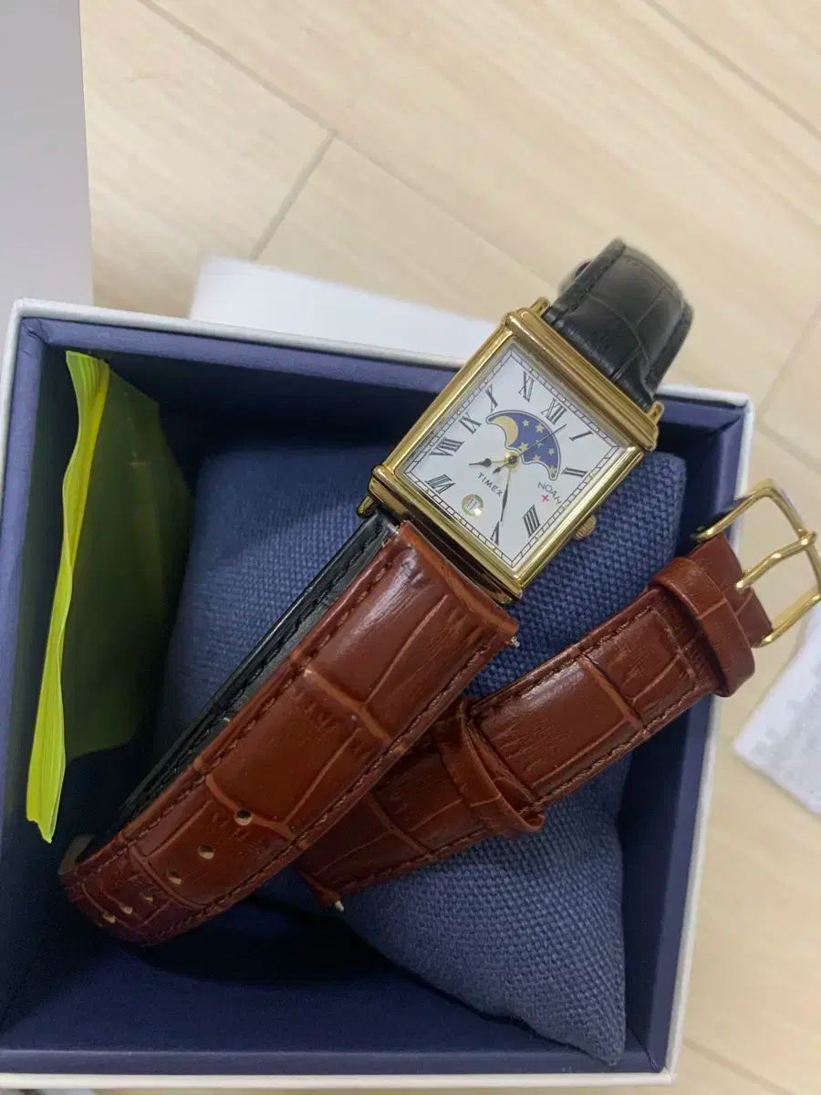 ノア TIMEX タイメックス ブラウン GOLD